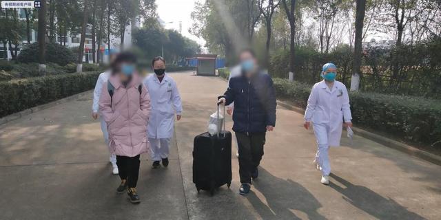 讷河市病人院后返乡